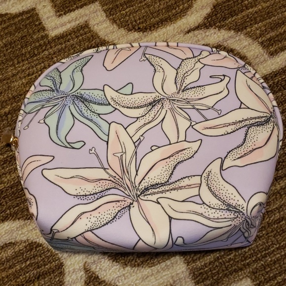 Early Black Friday! Floral makeup bag - Picture 3 of 4